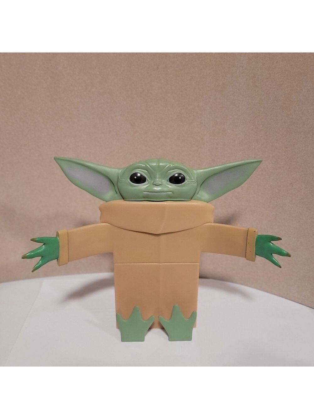 Star Wars Mandalorian "The Child" (Grogu/Baby Yoda) Flexi Phone Holder and Stand